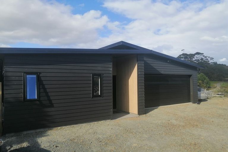 Photo of property in 521 Valley Road, Kaiwaka, 0573