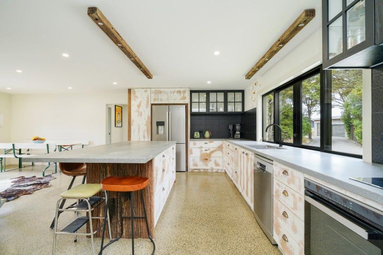 Photo of property in 102 Black Road, Otatara, Invercargill, 9879