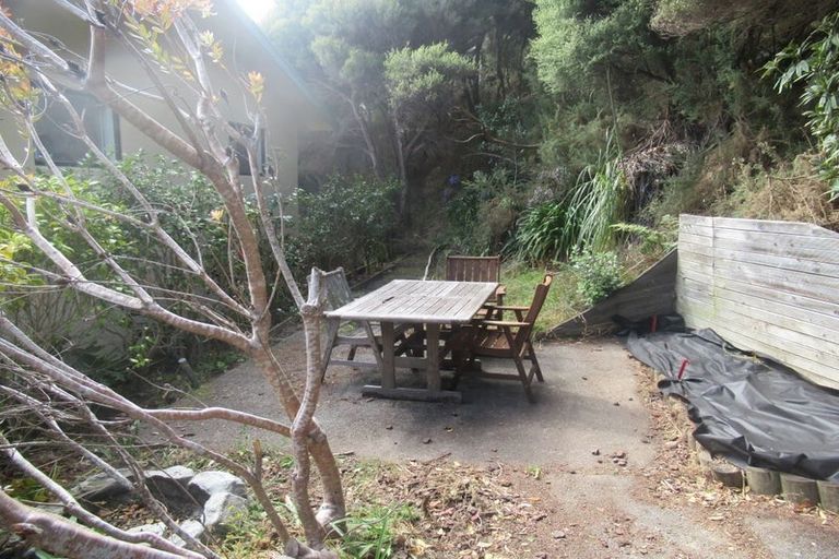 Photo of property in 14 Kinloch Place, Papakowhai, Porirua, 5024