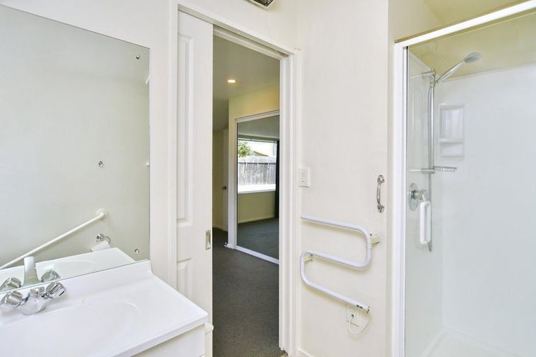 Photo of property in 26 Hadlow Place, Burnside, Christchurch, 8041