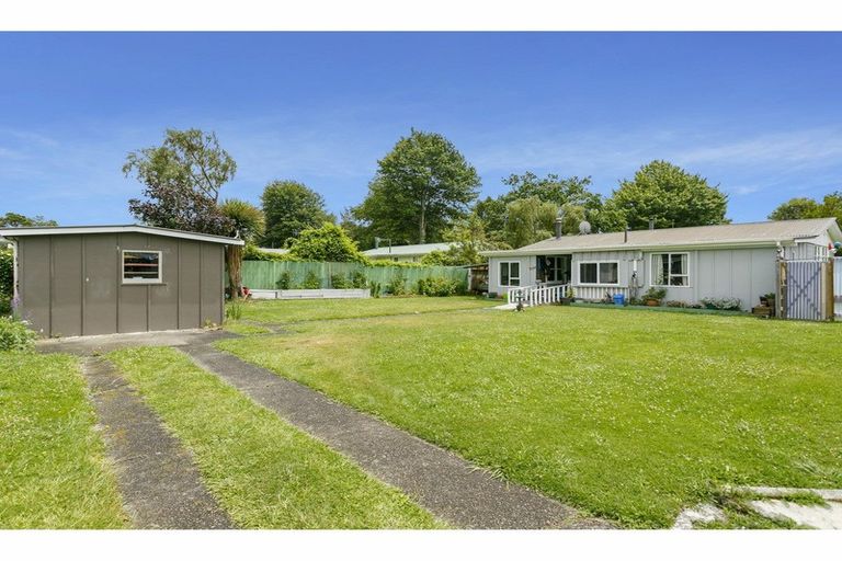 Photo of property in 37 Te Rangitautahanga Road, Turangi, 3334