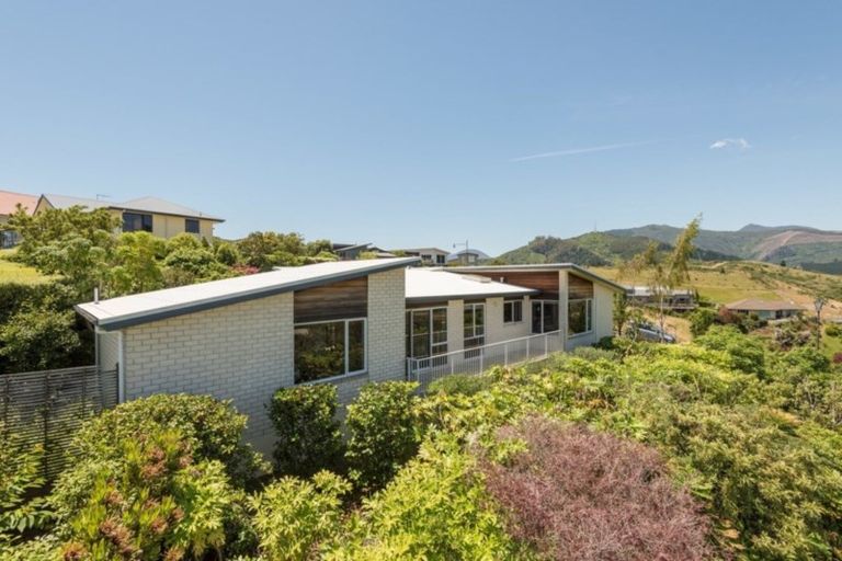 Photo of property in 2 Commodore Place, Britannia Heights, Nelson, 7010