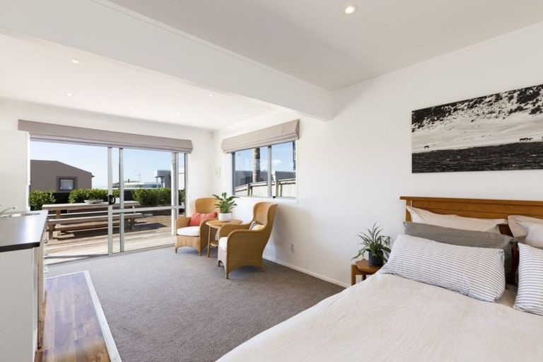 Photo of property in 2/65 Castor Bay Road, Castor Bay, Auckland, 0620