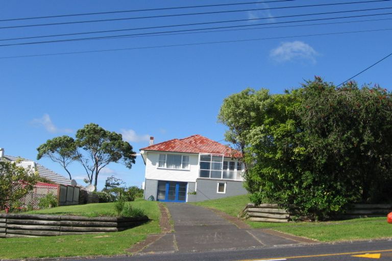 Photo of property in 61 Exmouth Road, Northcote, Auckland, 0627