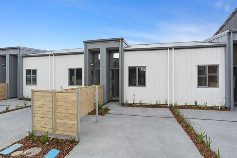 Photo of property in 10 Orona Place, Takanini, 2112