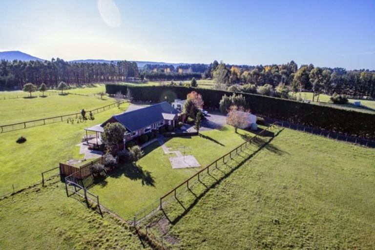 Photo of property in 556 Barkers Road, Loburn, Rangiora, 7472