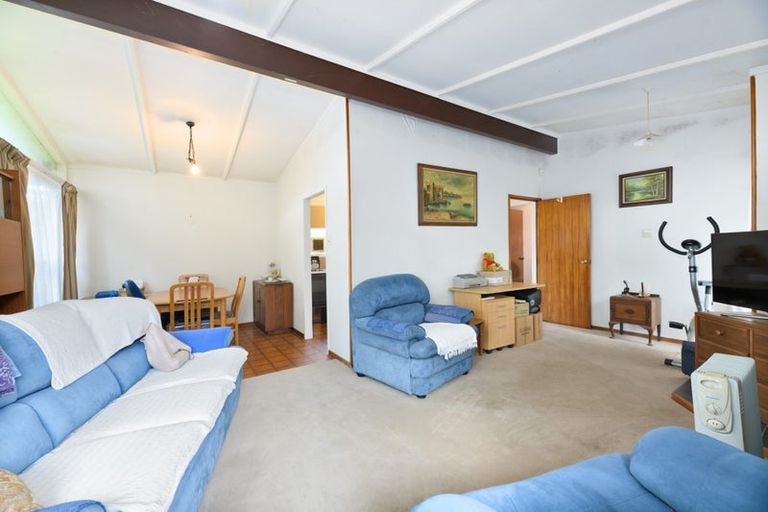 Photo of property in 31 Mawney Road, Henderson, Auckland, 0610