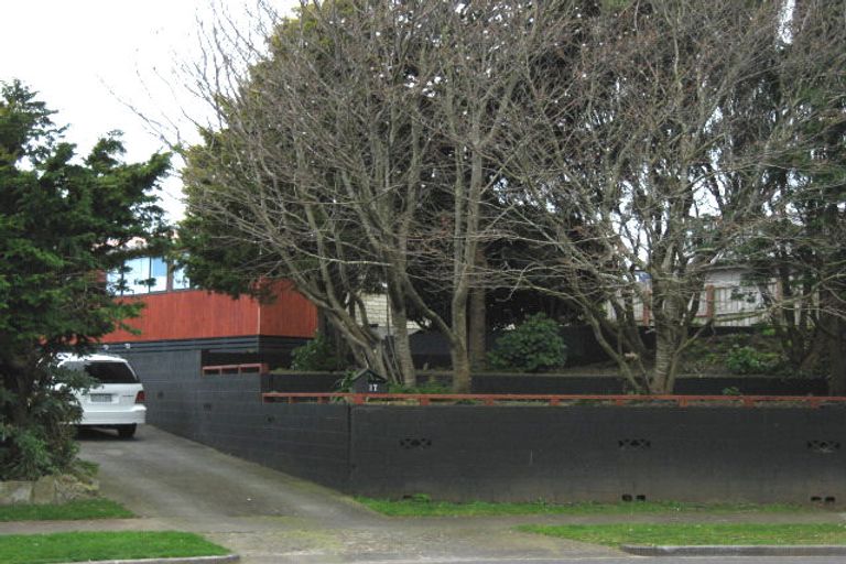 Photo of property in 17 Chesney Street, Bell Block, New Plymouth, 4312