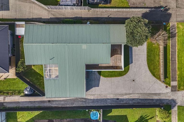 Photo of property in 45 Sandspit Road, Waiuku, 2123