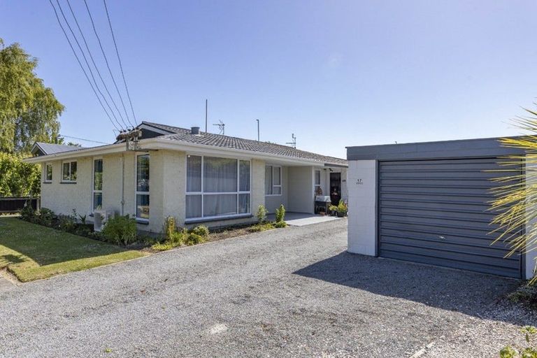 Photo of property in 1/17 Tyrone Street, Belfast, Christchurch, 8051