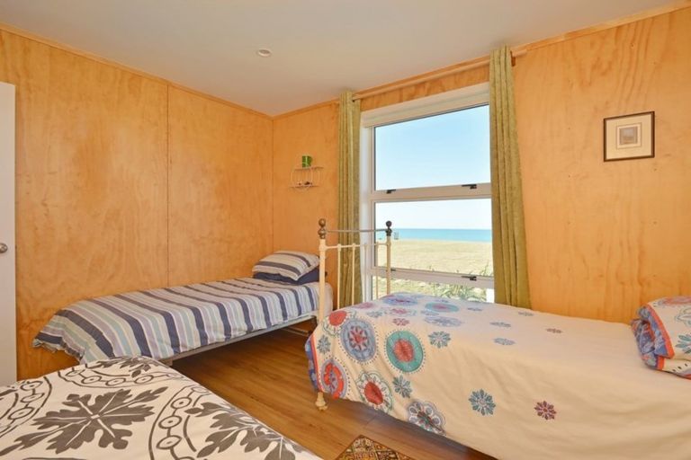 Photo of property in 25 Rochdale Road, Riversdale Beach, Masterton, 5872