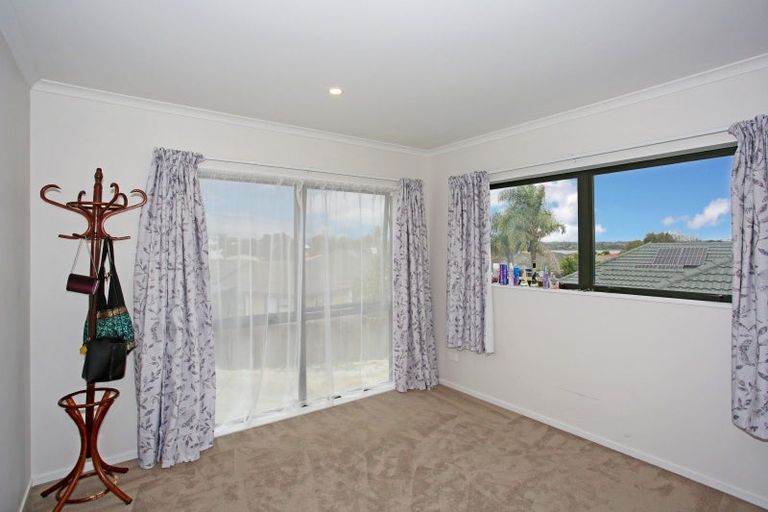 Photo of property in 112a Longford Park Drive, Takanini, 2112