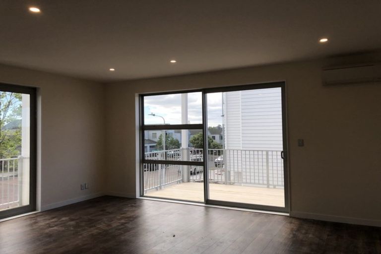 Photo of property in 31 Nephrite Lane, Henderson, Auckland, 0610