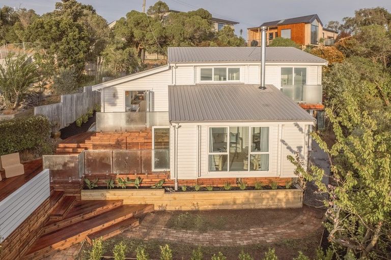 Photo of property in 3 Mortens Lane, Mount Pleasant, Christchurch, 8081