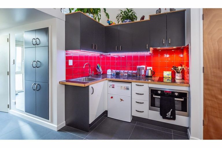 Photo of property in 2/4 Millhill Lane, Huntsbury, Christchurch, 8022