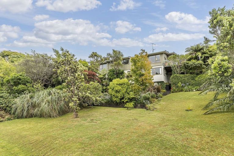 Photo of property in 14 Mckeefry Grove, Tawa, Wellington, 5028