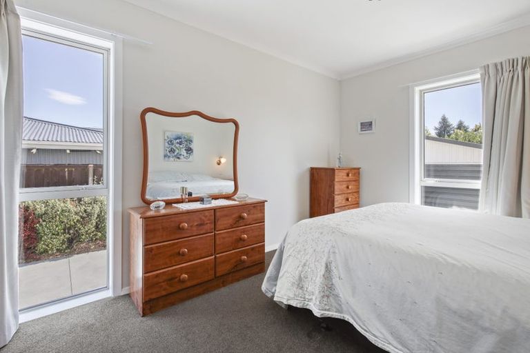 Photo of property in 4b Canberra Place, Redwood, Christchurch, 8051