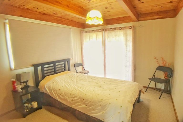 Photo of property in 38 Marina View Drive, West Harbour, Auckland, 0618