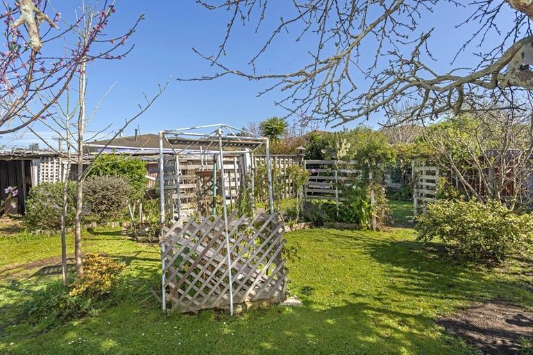 Photo of property in 17 Glasgow Crescent, Kaiti, Gisborne, 4010