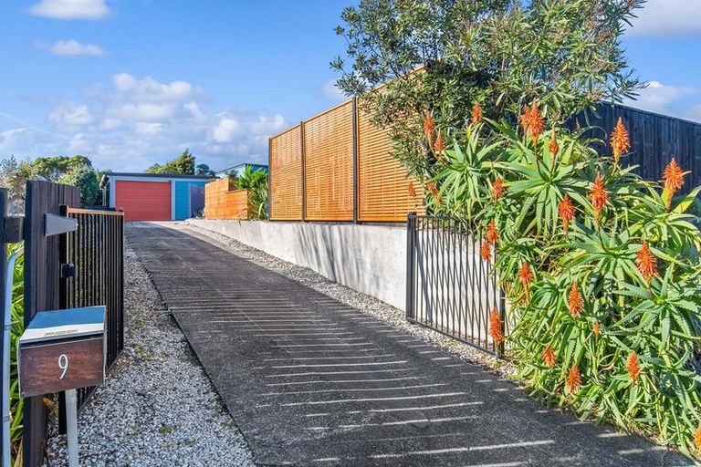 Photo of property in 9 Mahana Road, Paraparaumu Beach, Paraparaumu, 5032