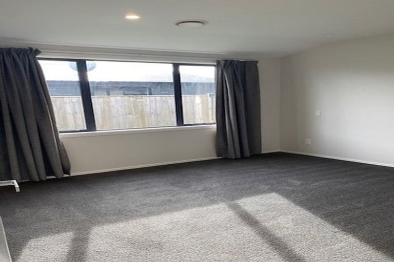 Photo of property in 1 Teiaroa Street, Waikanae, 5036
