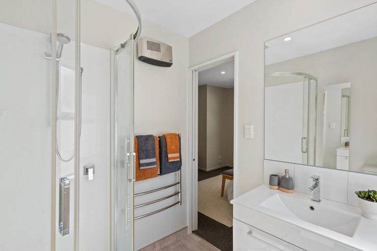 Photo of property in 20 Grove Road, Addington, Christchurch, 8024