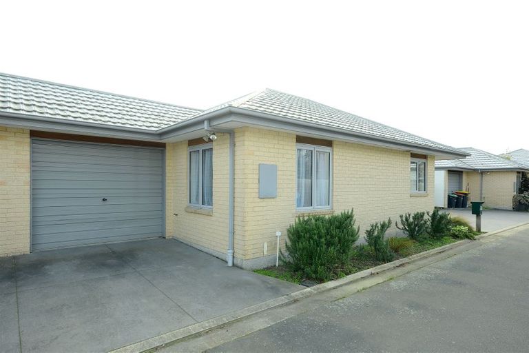 Photo of property in 2/10 Collins Street, Addington, Christchurch, 8024