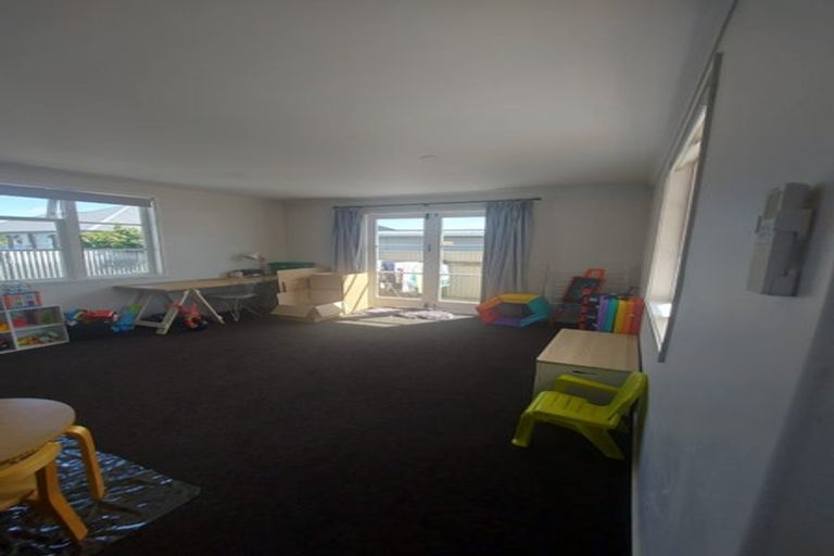 Photo of property in 571a Queen Street East, Levin, 5510