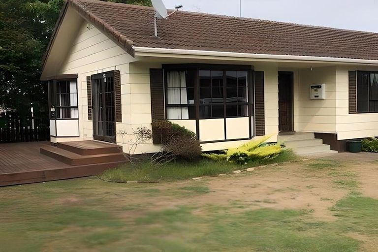 Photo of property in 45 Gilbass Avenue, Hamilton Lake, Hamilton, 3204