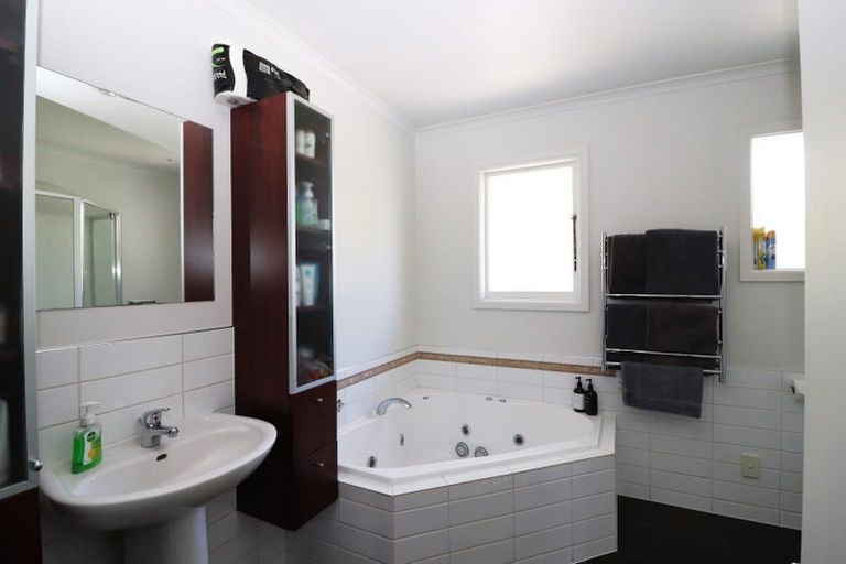 Photo of property in 315 Burwood Road, Burwood, Christchurch, 8083