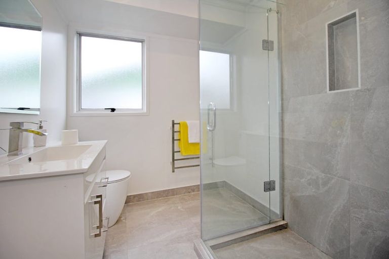 Photo of property in 2 Misty Place, Papatoetoe, Auckland, 2025