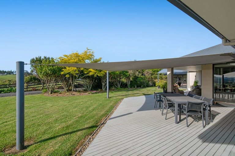 Photo of property in 69a Pipitiwai Drive, Helensville, Kaukapakapa, 0871