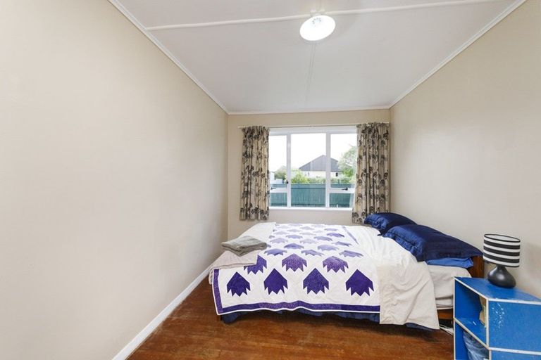 Photo of property in 20 Esk Street, Roslyn, Palmerston North, 4414