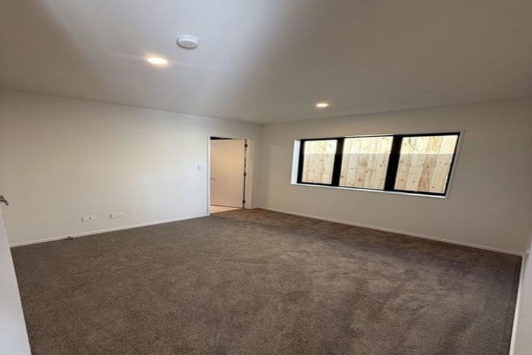 Photo of property in 44d Orams Road, Hillpark, Auckland, 2102