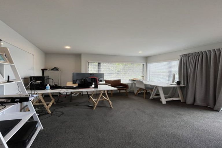 Photo of property in 3b Maldive Street, Khandallah, Wellington, 6035