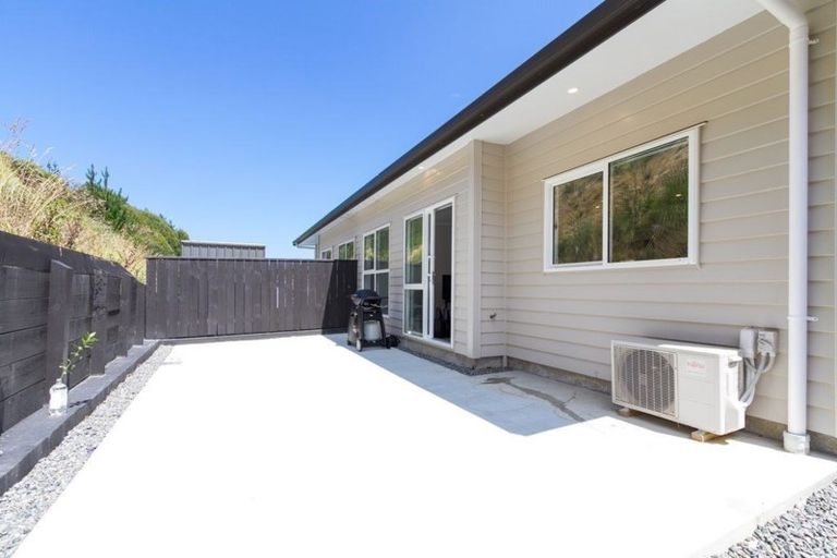 Photo of property in 7 Pacific View, Whitby, Porirua, 5024
