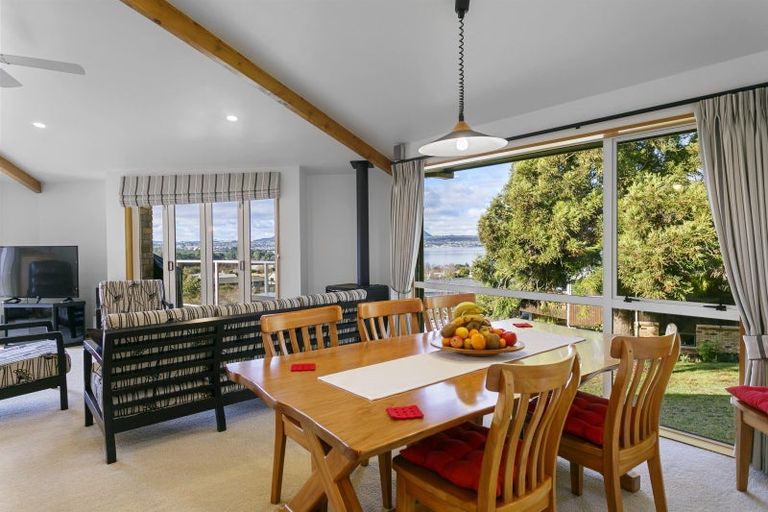 Photo of property in 15 Cherry Lane, Acacia Bay, Taupo, 3330