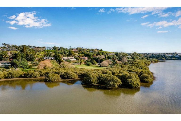 Photo of property in 11 The Lookout, Kerikeri, 0230