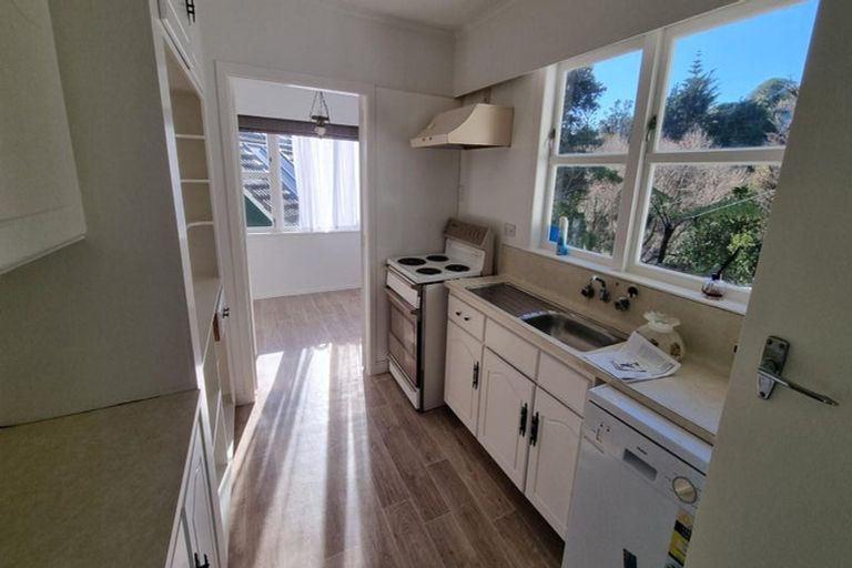 Photo of property in 128 Helston Road, Paparangi, Wellington, 6037