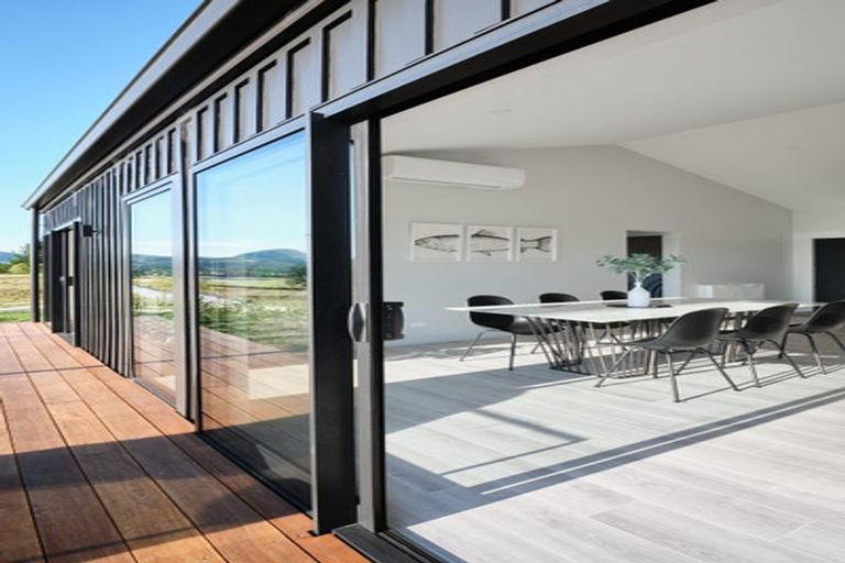 Photo of property in 27 Maunganamu Drive, Wharewaka, Taupo, 3330