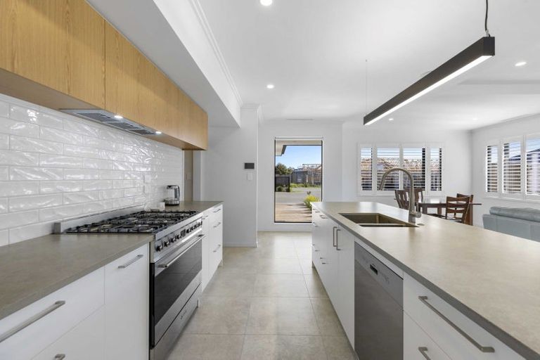 Photo of property in 23 Ridgeland Way, West Melton, 7618