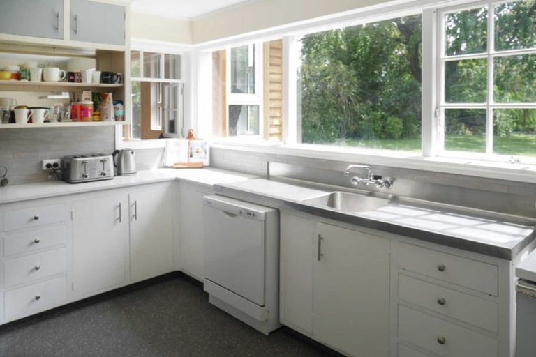 Photo of property in 279 Centaurus Road, Hillsborough, Christchurch, 8022