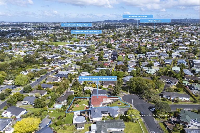 Photo of property in 8 Fowey Avenue, Te Atatu South, Auckland, 0610