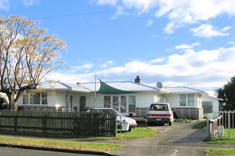 Photo of property in 18 Alexander Avenue, Onekawa, Napier, 4110