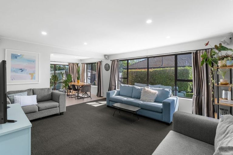 Photo of property in 37 Flower Street, Bryndwr, Christchurch, 8053