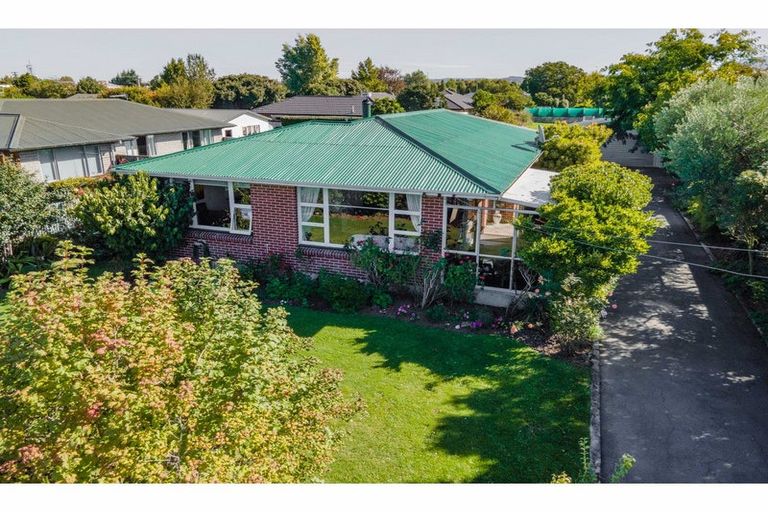 Photo of property in 11 Clayton Road, Amberley, 7410