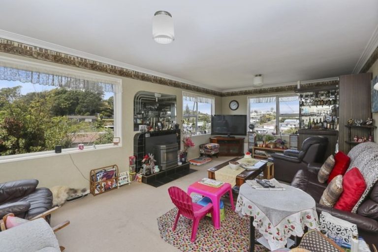 Photo of property in 6 Parris Street, Moturoa, New Plymouth, 4310