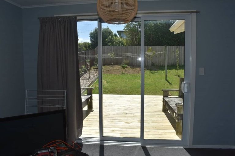 Photo of property in 9 Pomare Place, Spotswood, New Plymouth, 4310