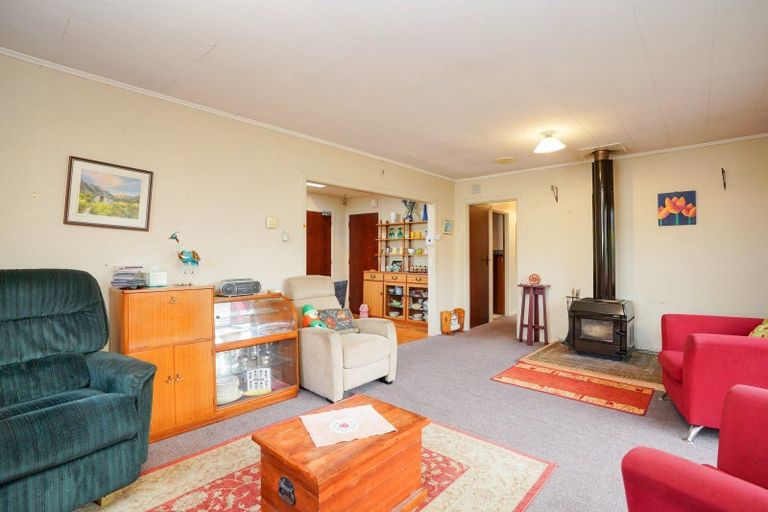 Photo of property in 28 Dunns Road, Otatara, Invercargill, 9879