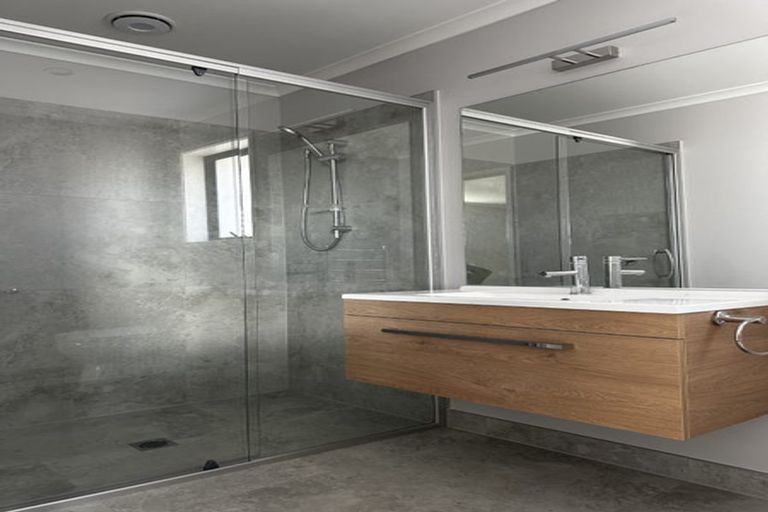 Photo of property in 39 Booker Drive, Tuakau, 2121